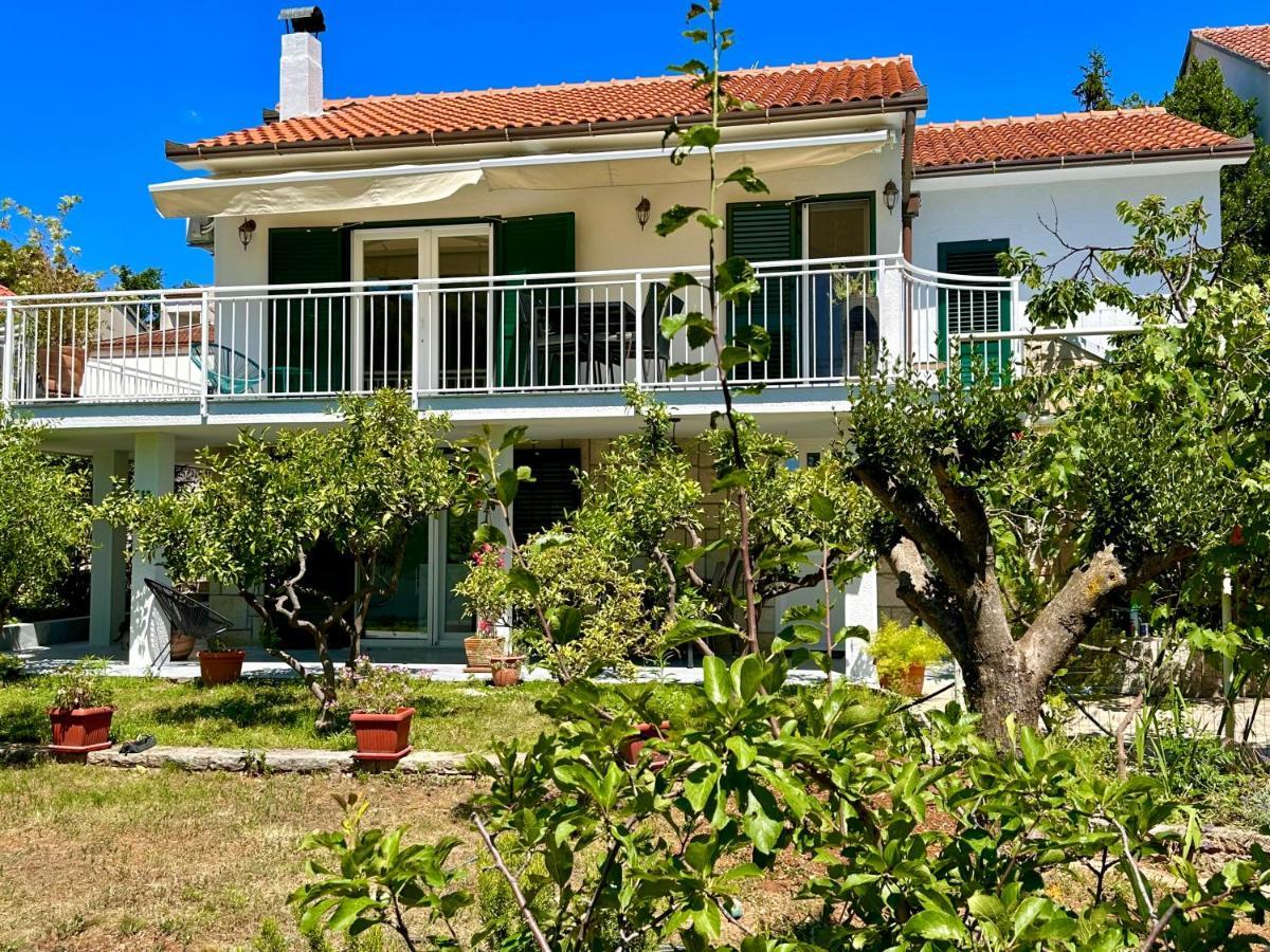Perla & Palma Villa Zaboric Exterior photo